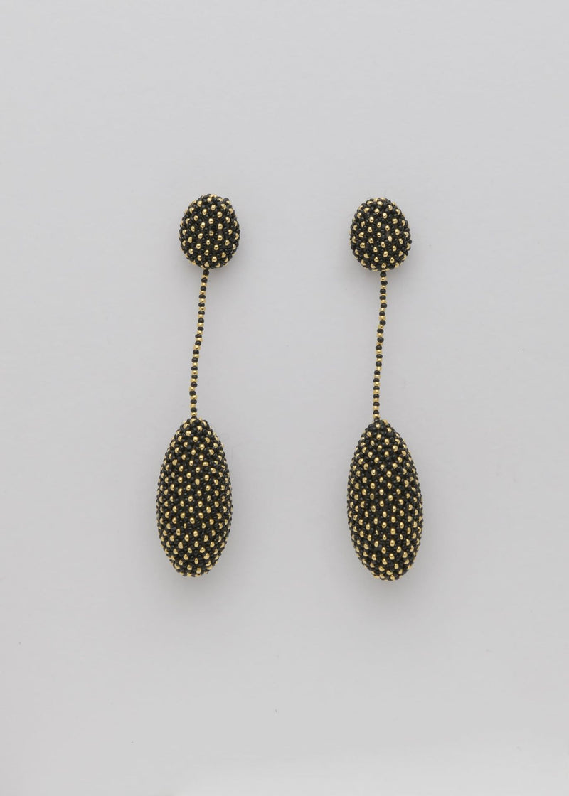 ARETES COLGANTES TAWARI ORO NEGRO