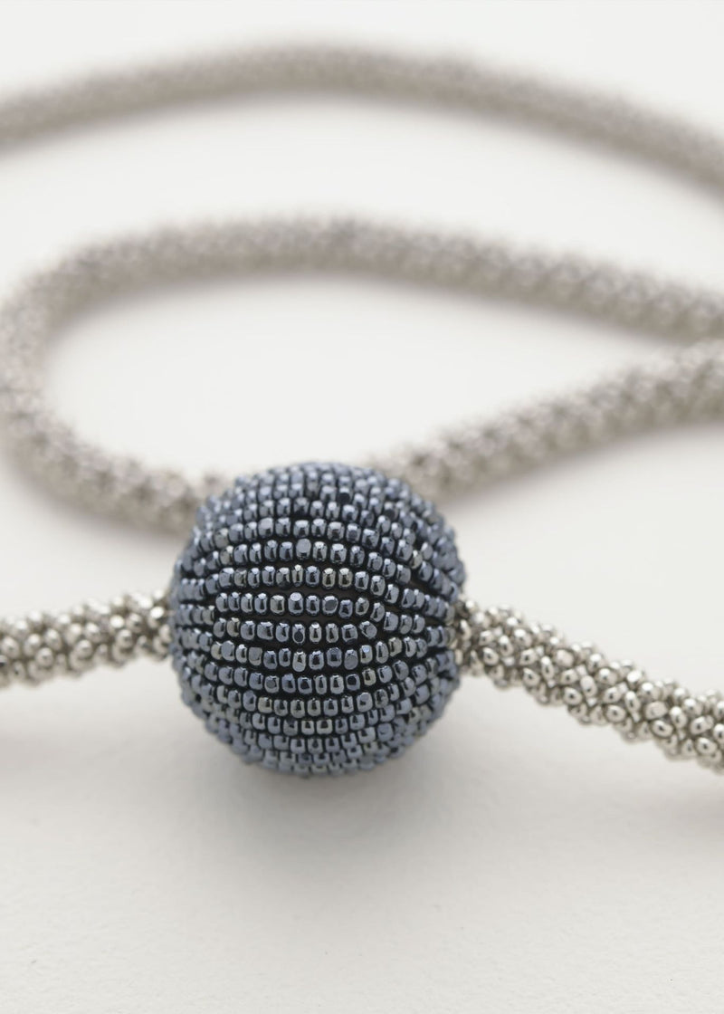 COLLAR VANTA SATEL PLATINO GRIS METALICO