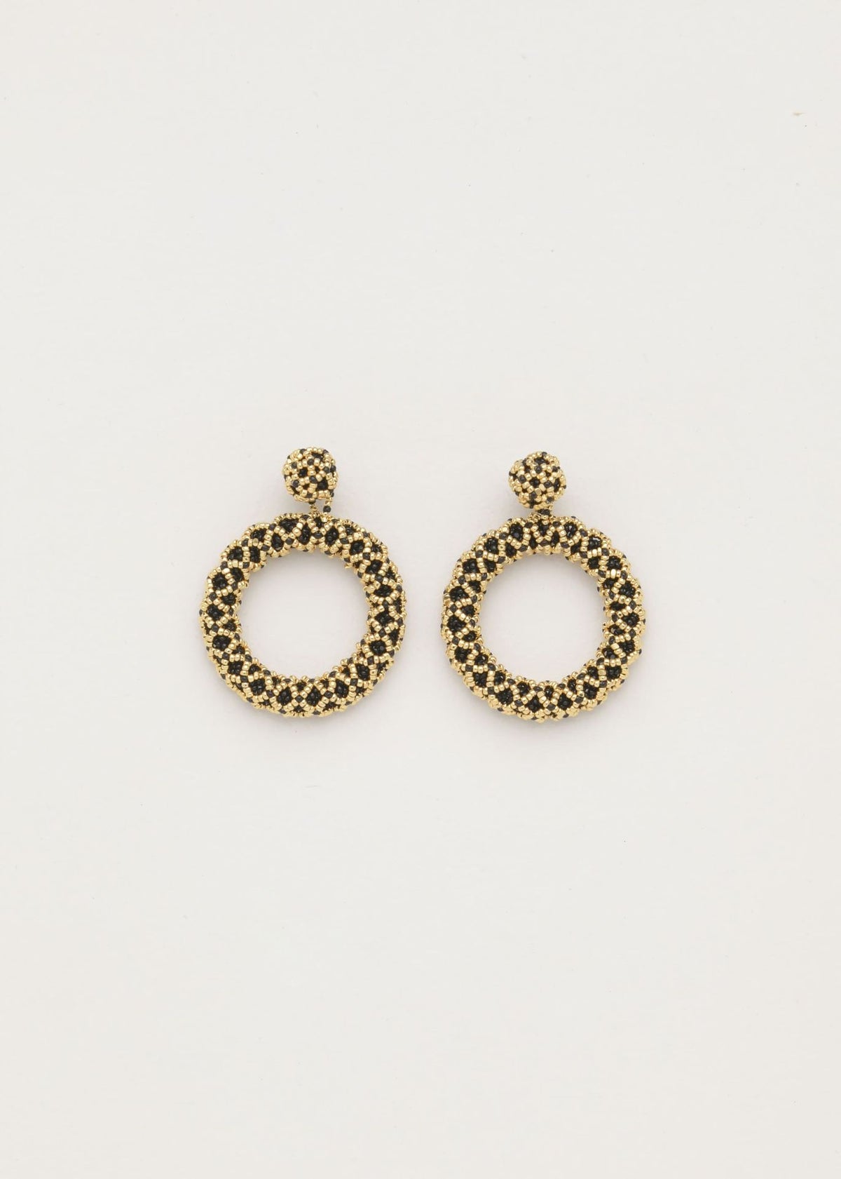 ARETES UN ARO NAWI ORO NEGRO
