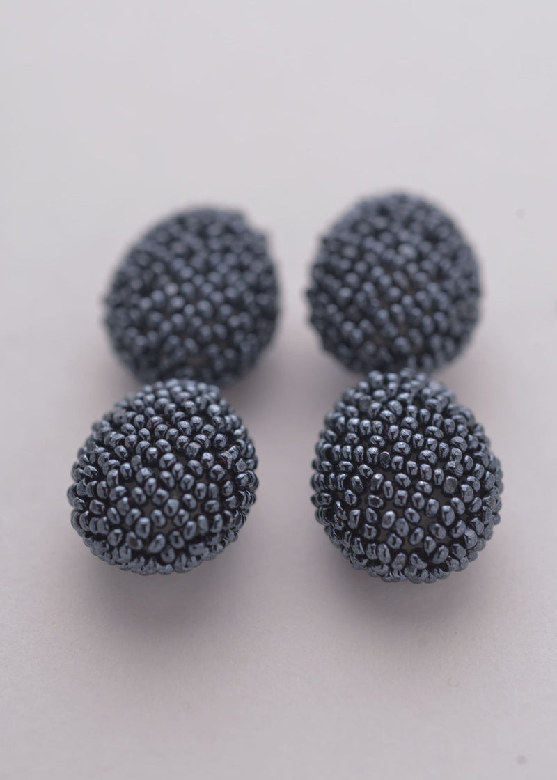 ARETES DOS HUTA TAWARI GRIS METALICO