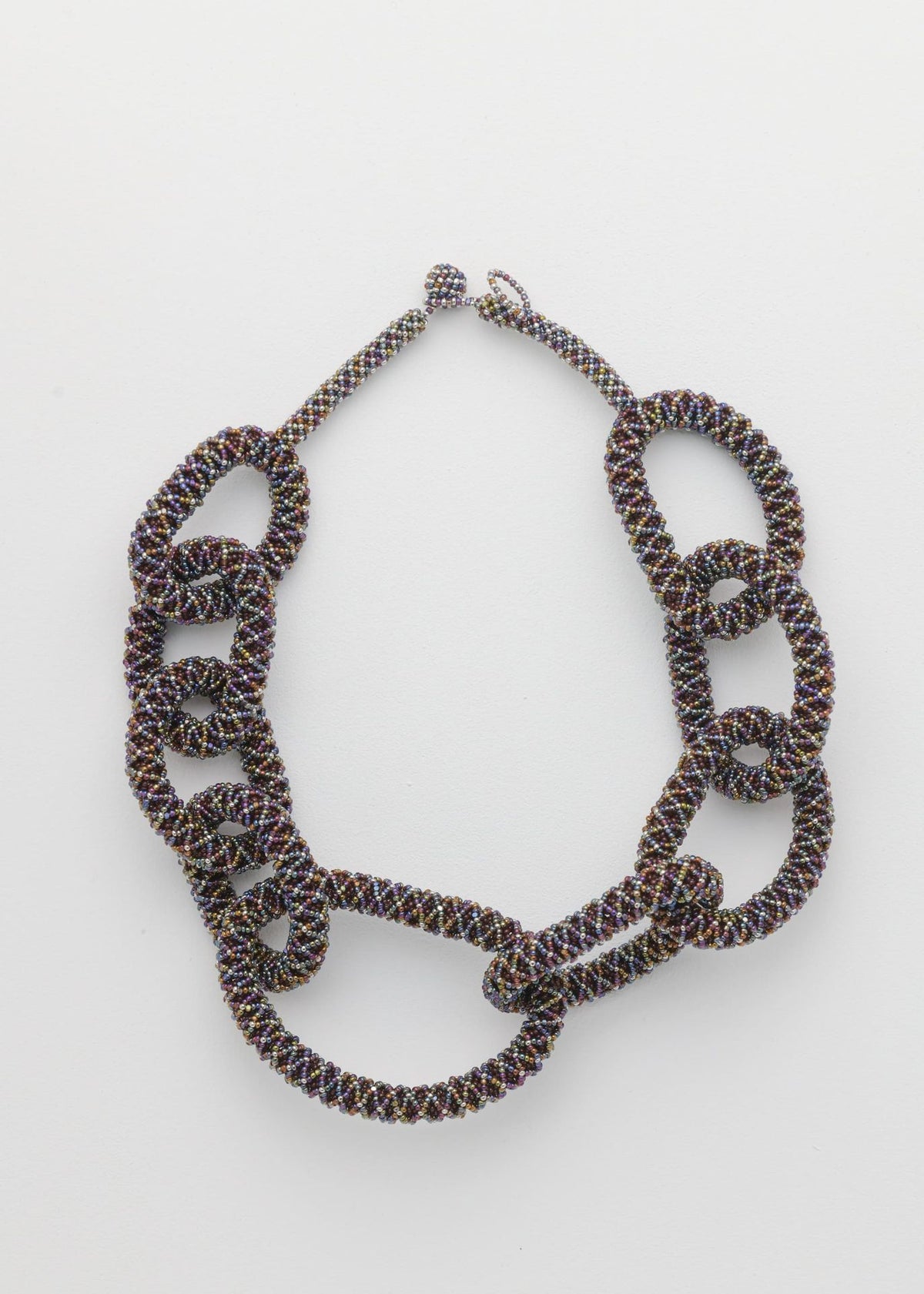 COLLAR HAXUPA NAWI PLATINO VINO TOPAZ TORNASOL