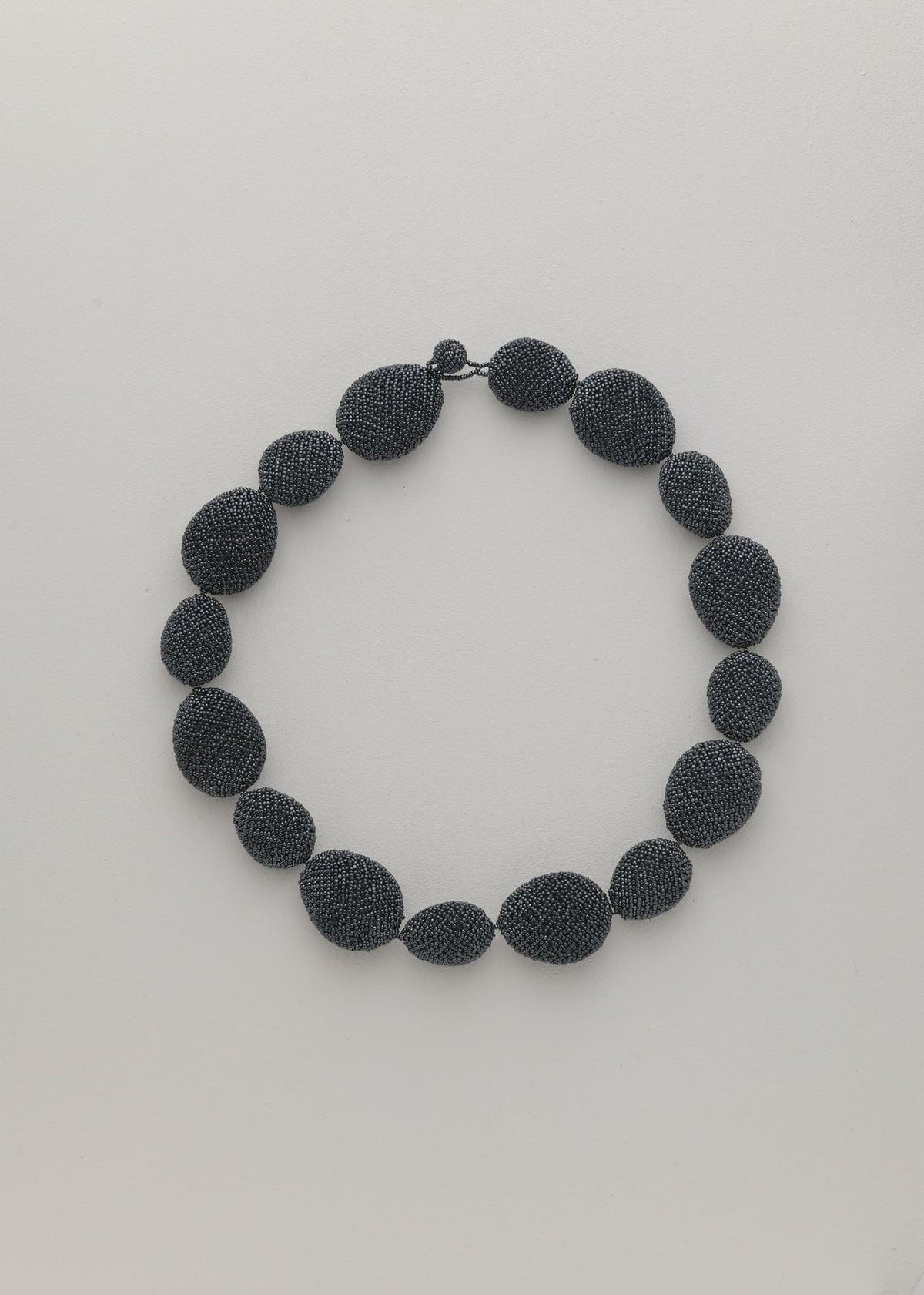 COLLAR TAWARI GRIS METALICO