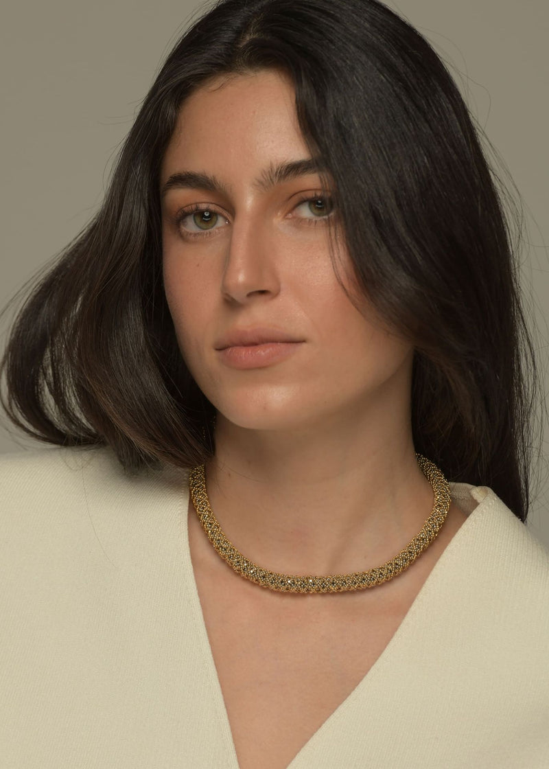 GARGANTILLA NAWI ORO PLATINO