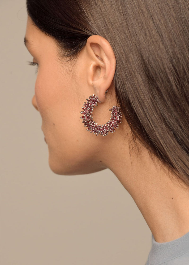 ARRACADAS PICOS KIPURI PLATINO TG GARNET LUSTRE