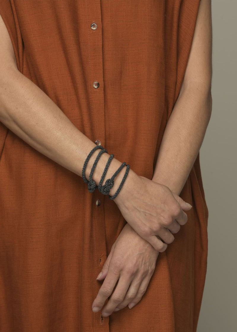 COLLAR DOS HAIKURI GRIS METALICO
